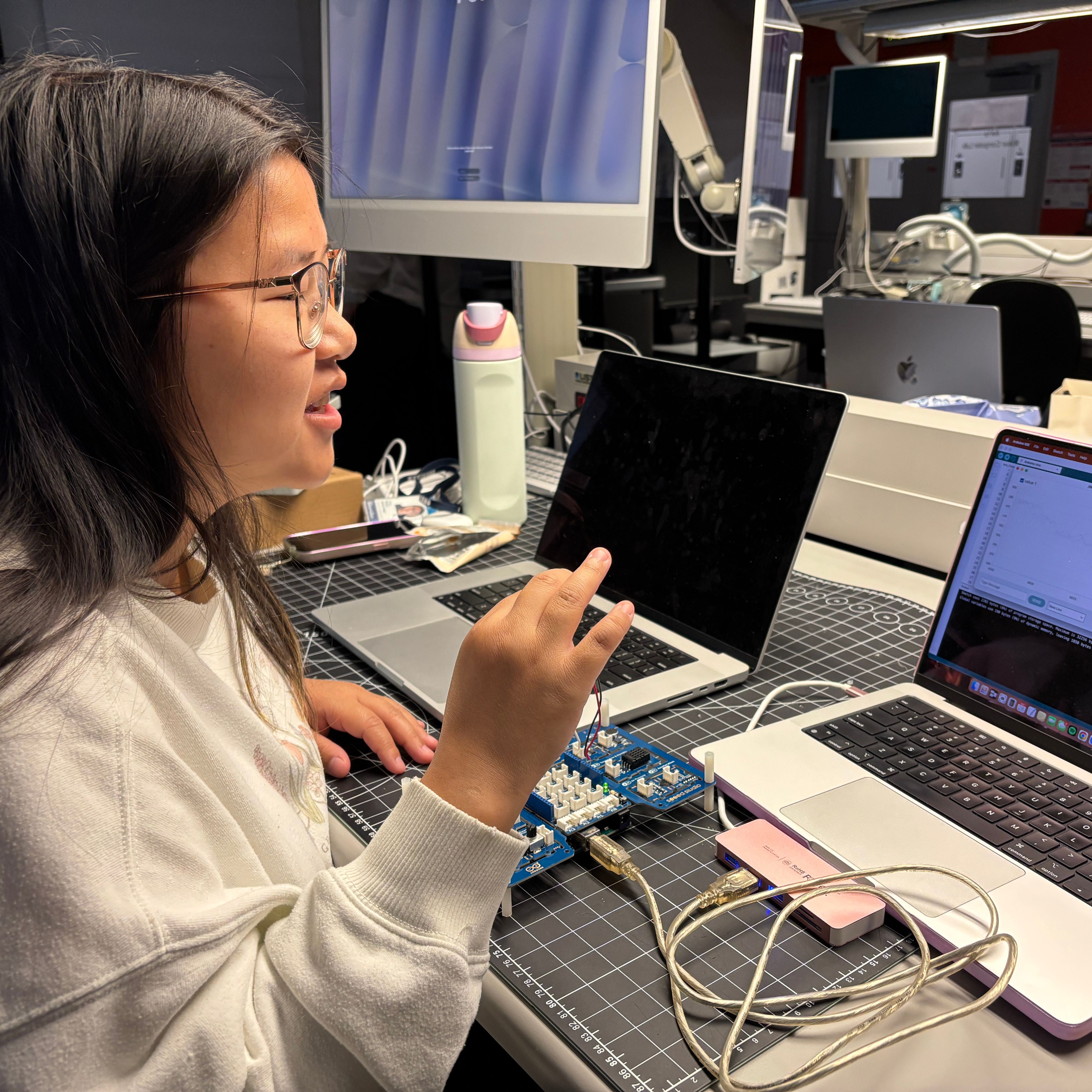 The HW-827 heart rate sensor works by shining a green light onto a thin part of your body, such as a fingertip or earlobe. This light then travels through your skin where some light is absorbed by your blood and the rest is reflected back. The pulse sensor utilizes a part called a photodetector which measures how much light is bounced back. The process is called photoplethysmography (PPG) which means it measures the changes in blood volume using light (Last Minute Engineers).